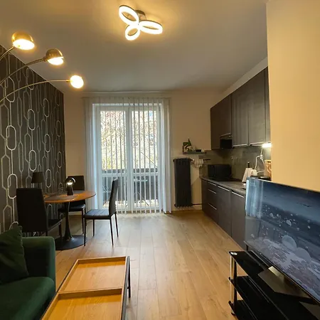 Home3city Centrum Plaza アパート *