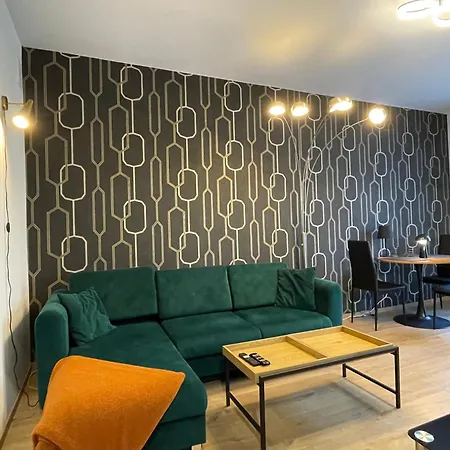 Home3city Centrum Plaza アパート